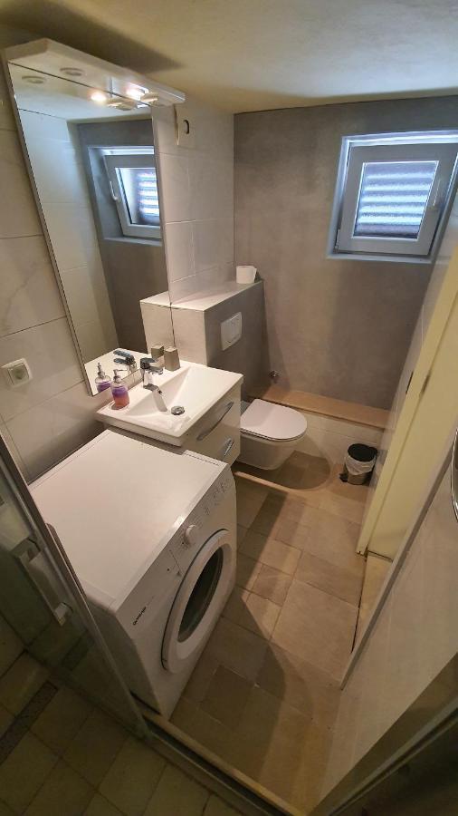 Holiday Home Gustirna Selca  Εξωτερικό φωτογραφία