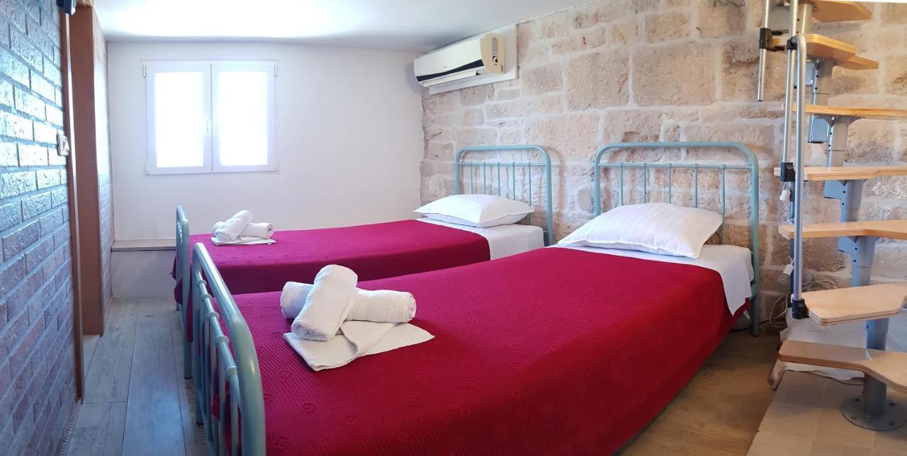 Holiday Home Gustirna Selca  Δωμάτιο φωτογραφία
