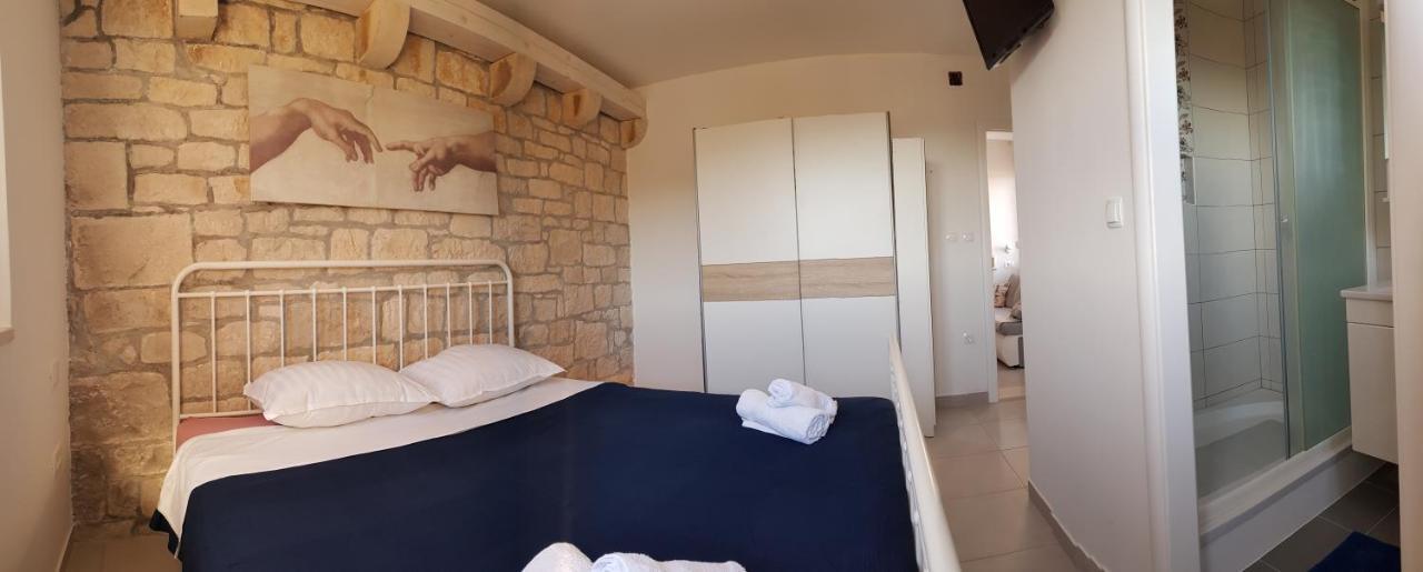 Holiday Home Gustirna Selca  Δωμάτιο φωτογραφία